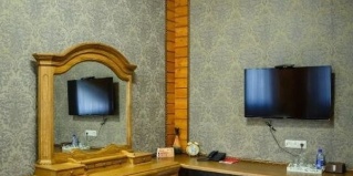 Тараз: Гостевой дом Chalet