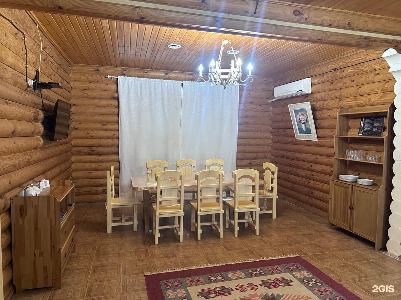 Срубный двор