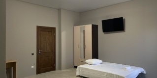 Гагра: Коттедж Maximus