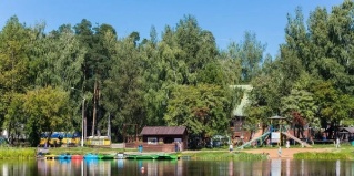 Кострома: Отель Берендеевка